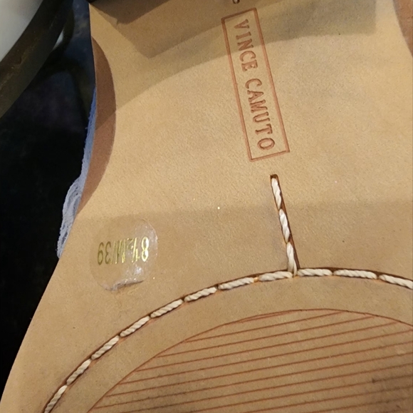 Vince Camuto Presita Booties - Picture 7 of 7